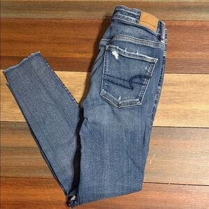 American Eagle Outfitters Blue Cropped Jeans